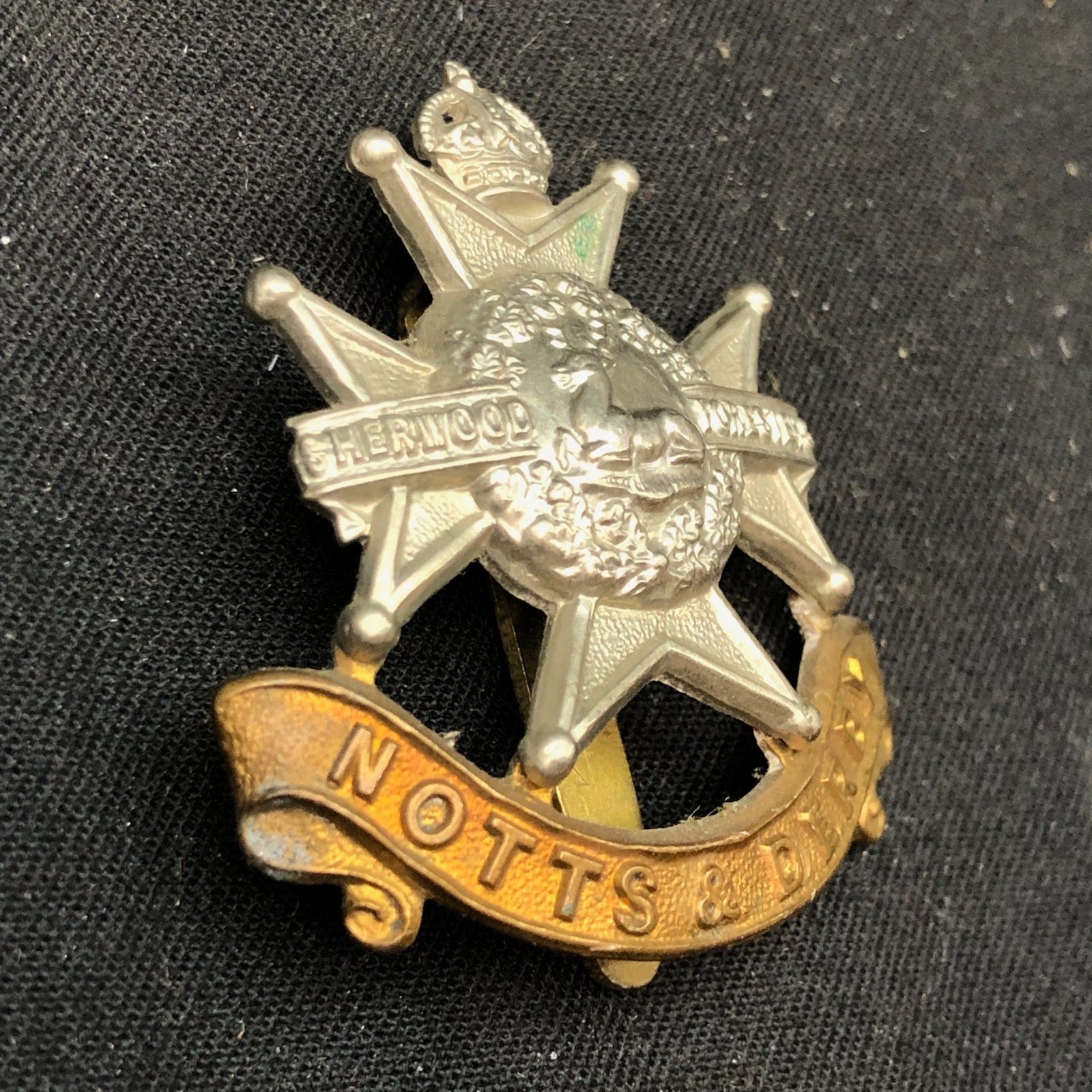 Original WW2 British Army Cap Badge - Sherwood Foresters - The Militaria Shop