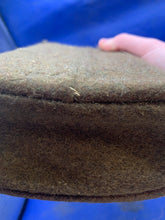 Lade das Bild in den Galerie-Viewer, Original WW2 British Army Soldiers Water Bottle - The Militaria Shop