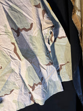 Load image into Gallery viewer, Gulf War US Army DCU Camouflaged Combat Field Coat/Jacket - Medium/Long - The Militaria Shop