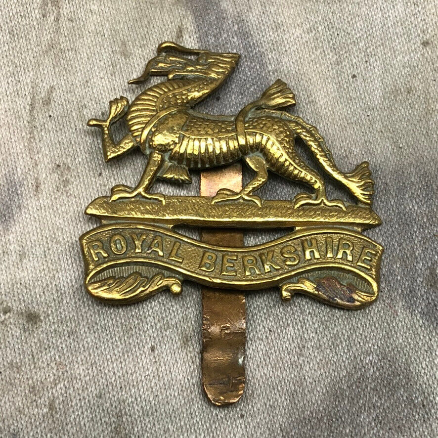 Original British Army Royal Berkshire Cap Badge - The Militaria Shop