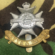 Lade das Bild in den Galerie-Viewer, Original WW2 British Army Cap Badge - Notts & Derby Regiment - The Militaria Shop
