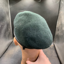 Lade das Bild in den Galerie-Viewer, Genuine British Army Forces Rifles Wool Beret - Size 56 - The Militaria Shop