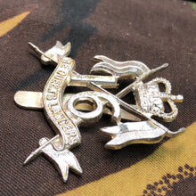 Lade das Bild in den Galerie-Viewer, Original British Staybrite Army Cap - 16th Lancers - The Militaria Shop