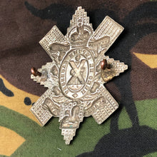 Charger l'image dans la galerie, Original WW1 British Cap Badge - Glasgow Highlanders - The Militaria Shop
