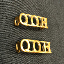 Load image into Gallery viewer, Original WW1/WW2 British Army Queen's Own Hussars Q.O.H Shoulder Title Set - The Militaria Shop