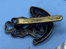 Load image into Gallery viewer, Original British Army WW1 London Volunteer Rifles VTC Cap Badge - The Militaria Shop