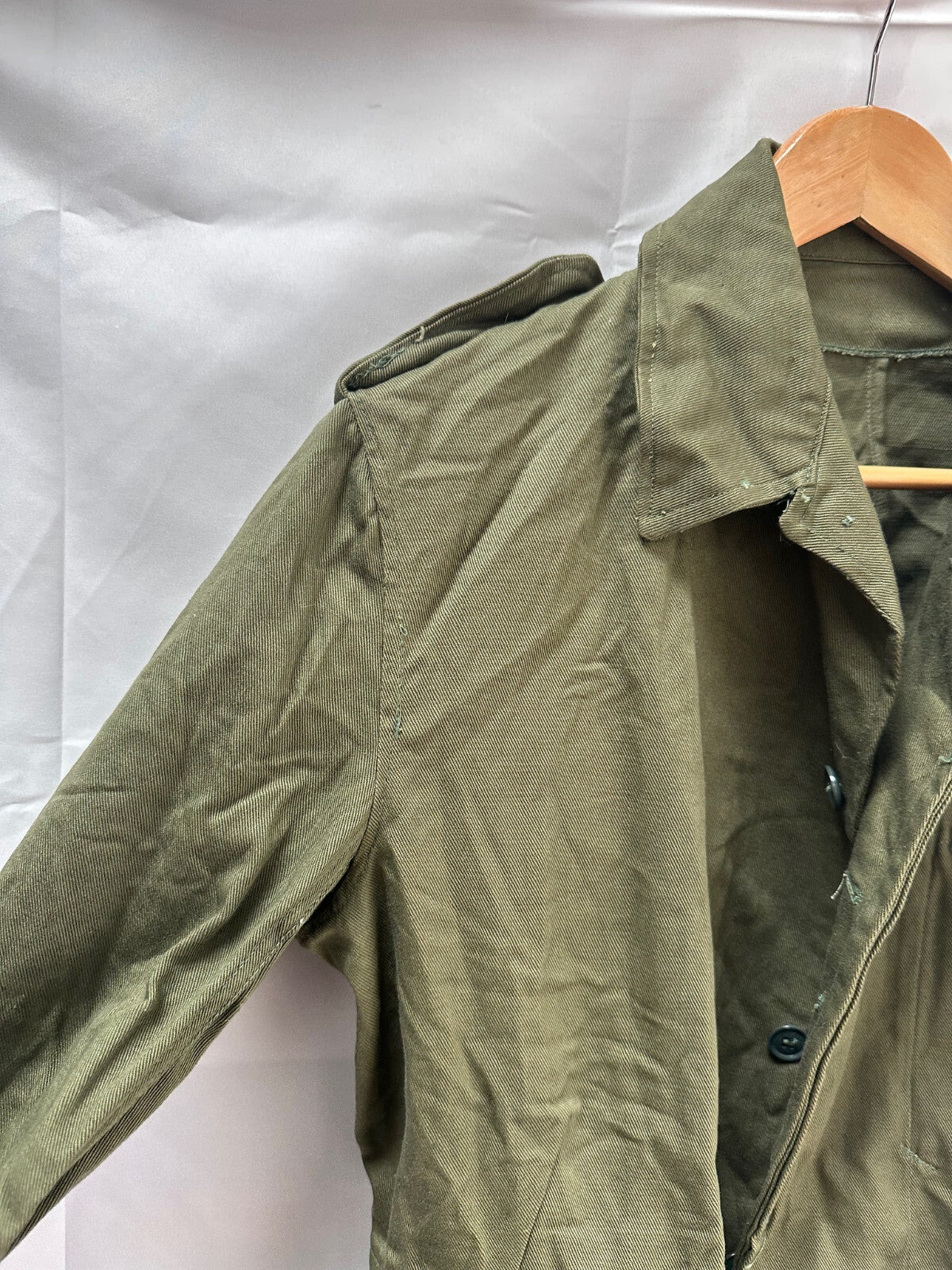 Genuine British Army 1967 Pattern Green Jacket Overall - Size 6 - 43" Chest - The Militaria Shop