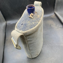 Charger l'image dans la galerie, Original WW2 British RAF Royal Air Force 37 Water Bottle Set - The Militaria Shop