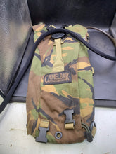 Lade das Bild in den Galerie-Viewer, Genuine British Army DPM Camouflaged Individual Hydration System - The Militaria Shop