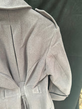 Charger l'image dans la galerie, Genuine British Army Surplus Household Guards Greatcoat Overcoat Size 182/92 - The Militaria Shop