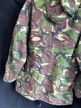 Load image into Gallery viewer, British Army DPM Camouflaged jacket Smock Windproof -Size 170/96 - The Militaria Shop