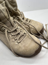 Lade das Bild in den Galerie-Viewer, British Army Surplus Brown Leather Combat Boots - Size UK 9.5 W - The Militaria Shop