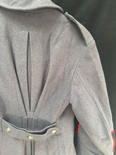 Charger l'image dans la galerie, Genuine British Army Surplus Household Guards Greatcoat Overcoat Size 88cm - The Militaria Shop