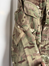 Charger l'image dans la galerie, Surplus British Army MTP Smock Combat Windproof -Size 160/96 - The Militaria Shop