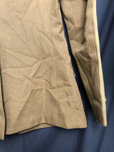 Lade das Bild in den Galerie-Viewer, Original British Army No.2 Dress Uniform Jacket - Grade 1 - Size 176/100/84 - The Militaria Shop