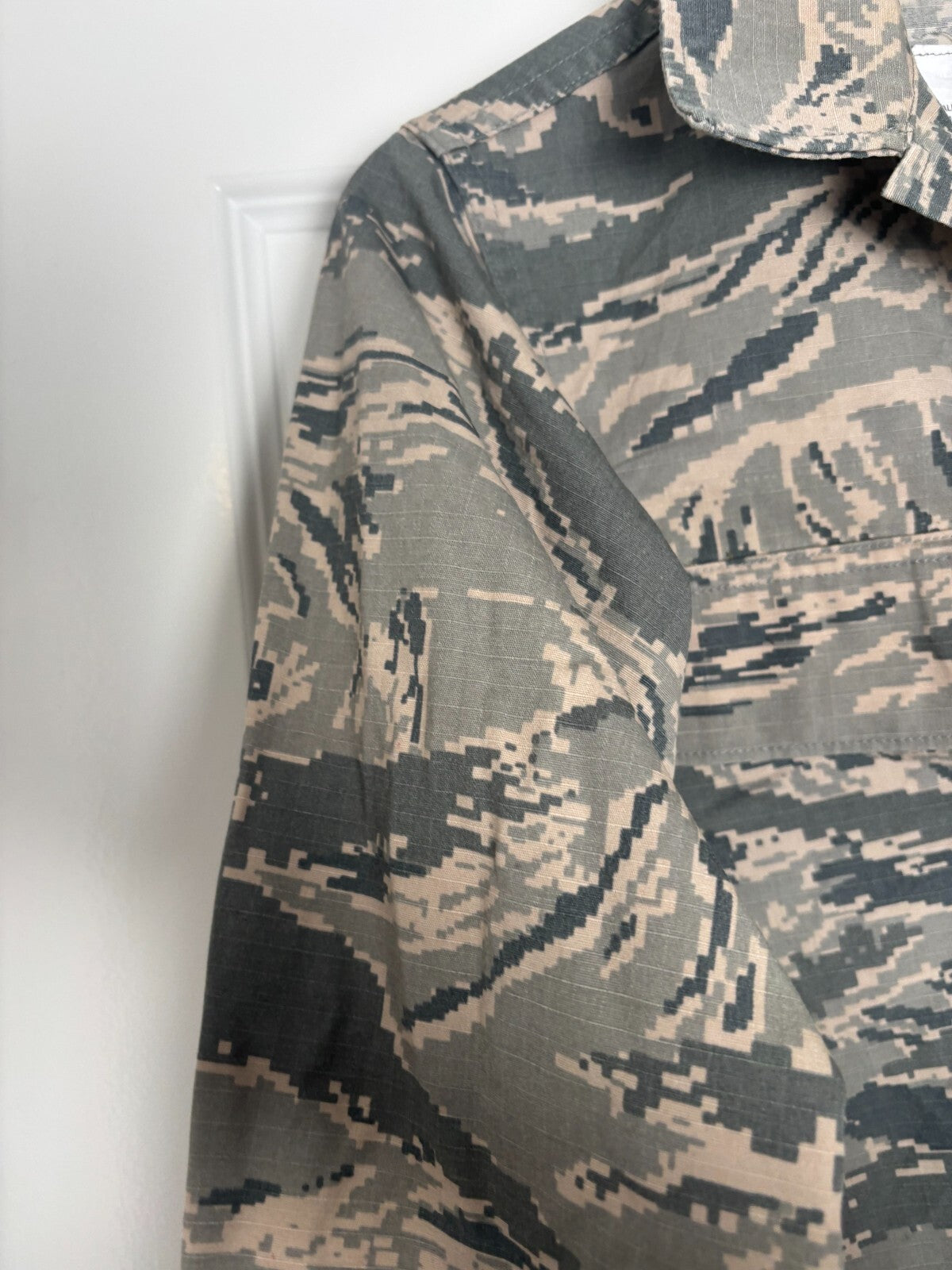 Surplus US Air Force UCP Uniform Jacket-Xsmall-Regular - The Militaria Shop