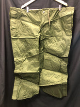 Charger l'image dans la galerie, British Royal Air Force Aircrew 22c Rainproof Trouers Ballyclare Mk2B - Size 4 - The Militaria Shop