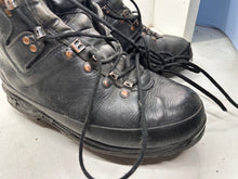 Load image into Gallery viewer, German Army Black Leather Army Heavy Duty Combat Boots Meindl Size EU42.5 UK 8.5 - The Militaria Shop