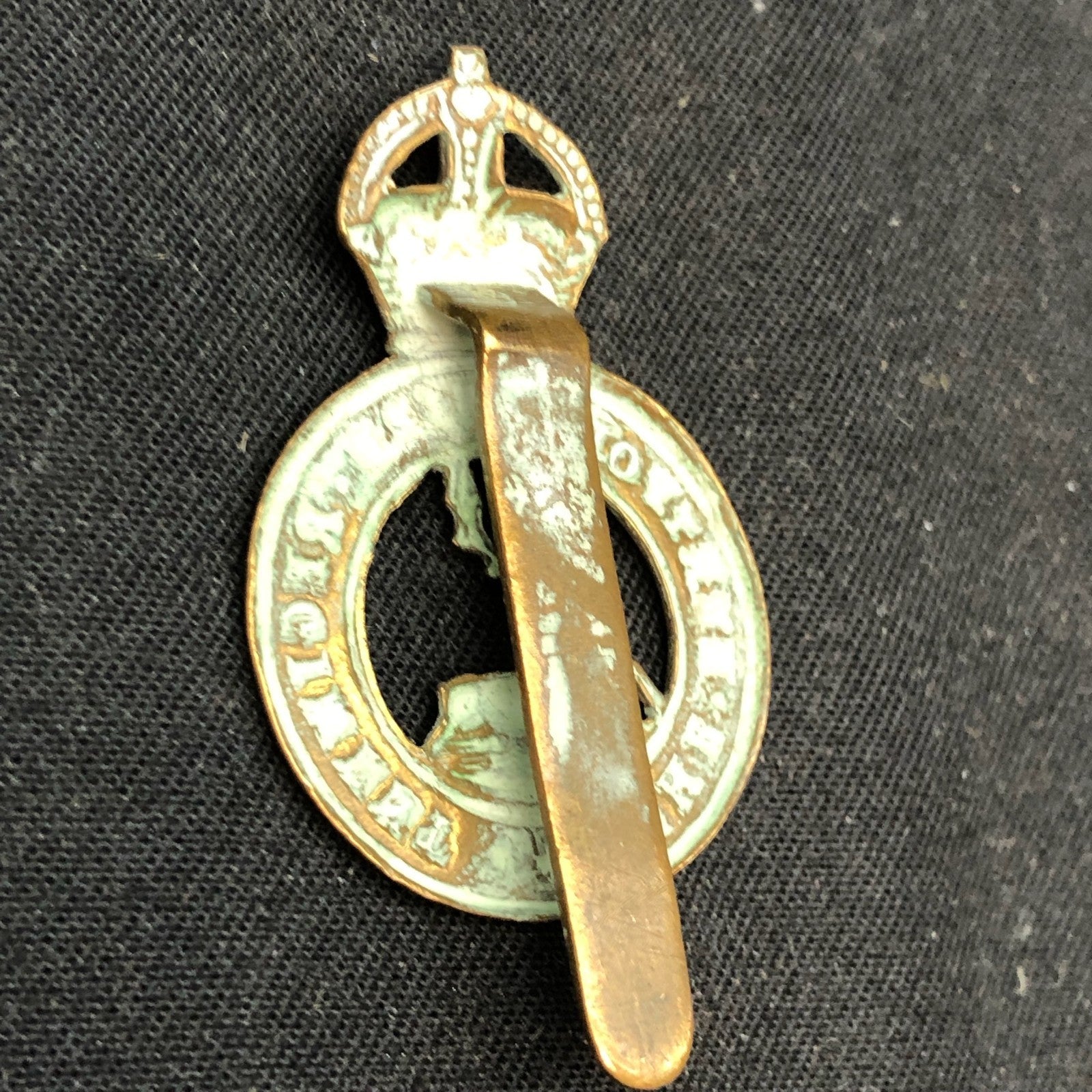 Original WW1 British Army Cap Badge - Hertfordshire Regiment - The Militaria Shop