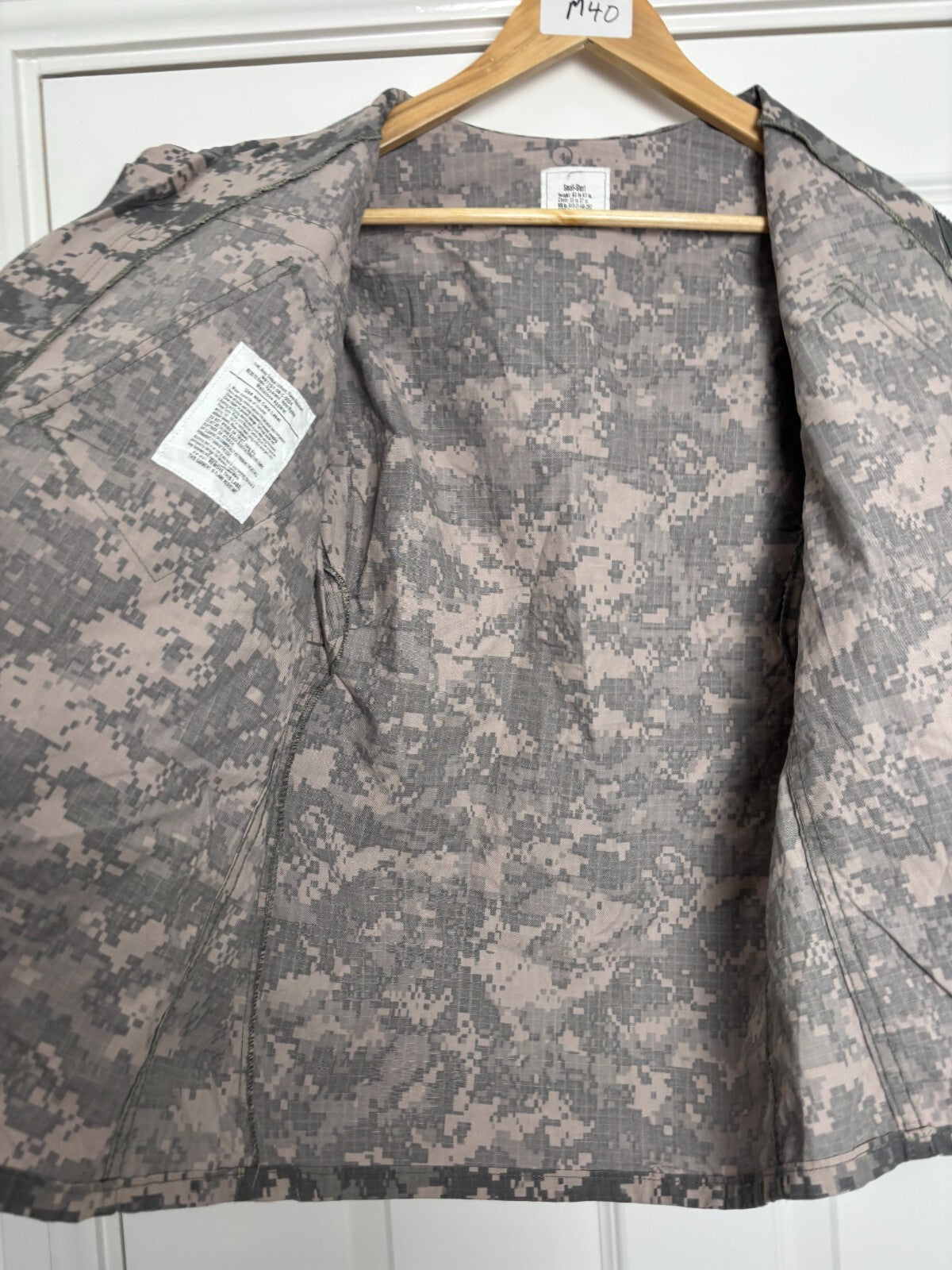 Surplus US Army ACU Combat Uniform Jacket -Size Small-Short - The Militaria Shop