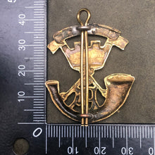 Load image into Gallery viewer, Original WW1/WW2 British Army Somerset Light Infantry Collar Badge - The Militaria Shop