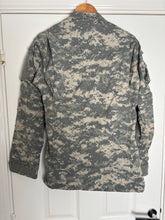 Charger l'image dans la galerie, Surplus US Army ACU Combat Uniform Jacket-Xsmall-XLarge - The Militaria Shop