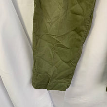 Charger l'image dans la galerie, Genuine British Army Surplus Lightweight Men's Trousers - Size 80/80/96 - The Militaria Shop