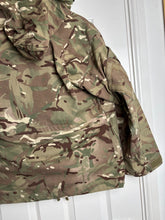 Charger l'image dans la galerie, Surplus British Army MTP Smock Combat Windproof -Size 160/96 - The Militaria Shop