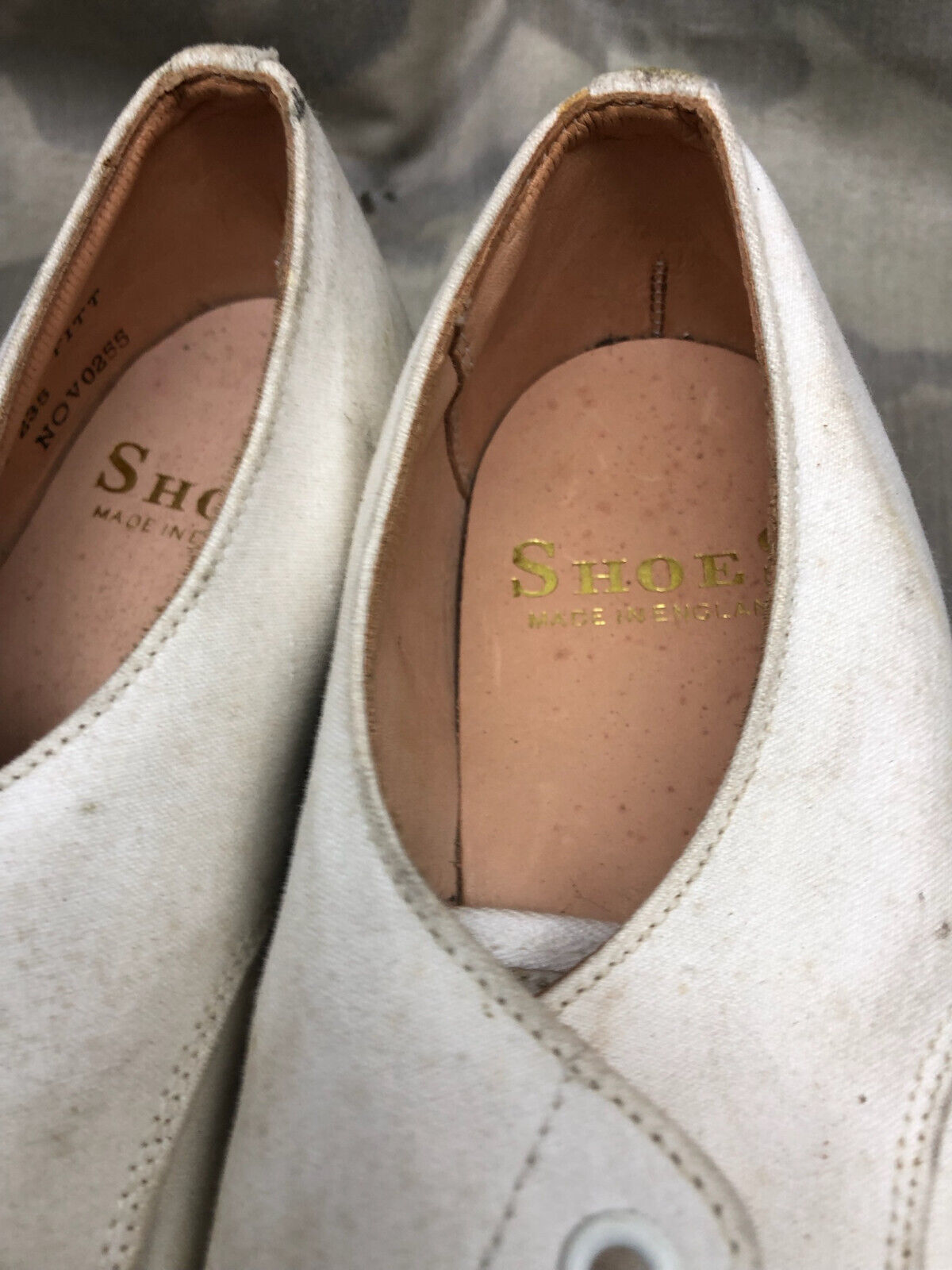 Genuine British Army Women's White Summer Shoes - WW2 Pattern - Size UK 5 L - The Militaria Shop