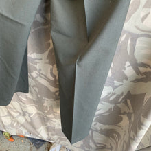 Charger l'image dans la galerie, Genuine US Army / US Air Force Trousers - 28" Waist - The Militaria Shop