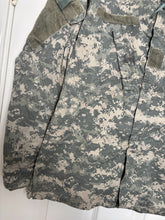 Load image into Gallery viewer, Surplus US Army ACU Combat Uniform Jacket -Size Medium-Regular - The Militaria Shop