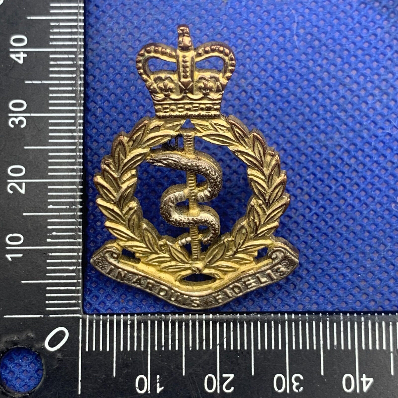 Genuine British Army Royal Army Medical Corps Cap Badge The Militaria