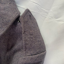 Charger l'image dans la galerie, Original British Army Foot Guards Greatcoat Other Ranks - Size 176/100 - The Militaria Shop