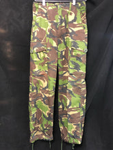 Charger l'image dans la galerie, Genuine British Army Surplus Camouflaged DPM Combat Trousers - Size 75/76/92 - The Militaria Shop