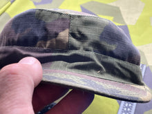 Charger l'image dans la galerie, Original BDU Camouflage Cap - Size Small - The Militaria Shop