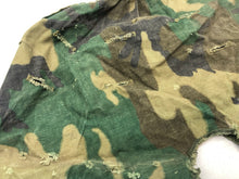 Charger l'image dans la galerie, Original US Army Vietnam War Era M1 Camo Helmet Cover - Local Find - Combat Worn - The Militaria Shop