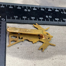 Load image into Gallery viewer, Original WW1 British Army 21st Lancers Cap Badge - The Militaria Shop