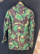 Lade das Bild in den Galerie-Viewer, Genuine British Army Combat DPM Field Jacket Smock Combat - 180/96 - The Militaria Shop