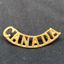 Load image into Gallery viewer, Original WW1 Canadian Army Brass Shoulder Title - CANADA - The Militaria Shop