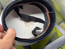 Lade das Bild in den Galerie-Viewer, Original British Royal Navy Ratings Cap - Size 59cm - The Militaria Shop