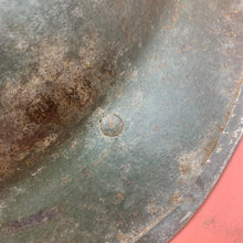 Lade das Bild in den Galerie-Viewer, WW2 Original British Army Mk2 Combat Helmet - The Militaria Shop