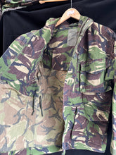 Load image into Gallery viewer, British Army DPM Camouflaged jacket Smock Windproof -Size 160/88 - The Militaria Shop