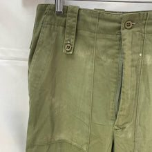 Charger l'image dans la galerie, Genuine British Army Surplus Lightweight Men's Trousers - Size 80/80/96 - The Militaria Shop