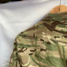 Charger l'image dans la galerie, British Army MTP Camouflaged Combat Jacket 2 Warm Weather -Grade 1- Size 170/96 - The Militaria Shop