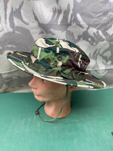 Load image into Gallery viewer, Genuine US Army Jungle Camouflage Boonie Sun Hat Hot Weather Type II -Size 8 1/2 - The Militaria Shop
