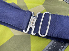 Charger l'image dans la galerie, Original British Royal Navy Blue Canvas Stable Belt - Approx 40" Waist - The Militaria Shop