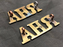 Load image into Gallery viewer, Original WW1 British Army Brass Shoulder Titles - Royal Horse Artillery RHA - The Militaria Shop