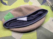 Charger l'image dans la galerie, Original British Army The Royal Welsh Regiment Beret - Size 56cm - The Militaria Shop