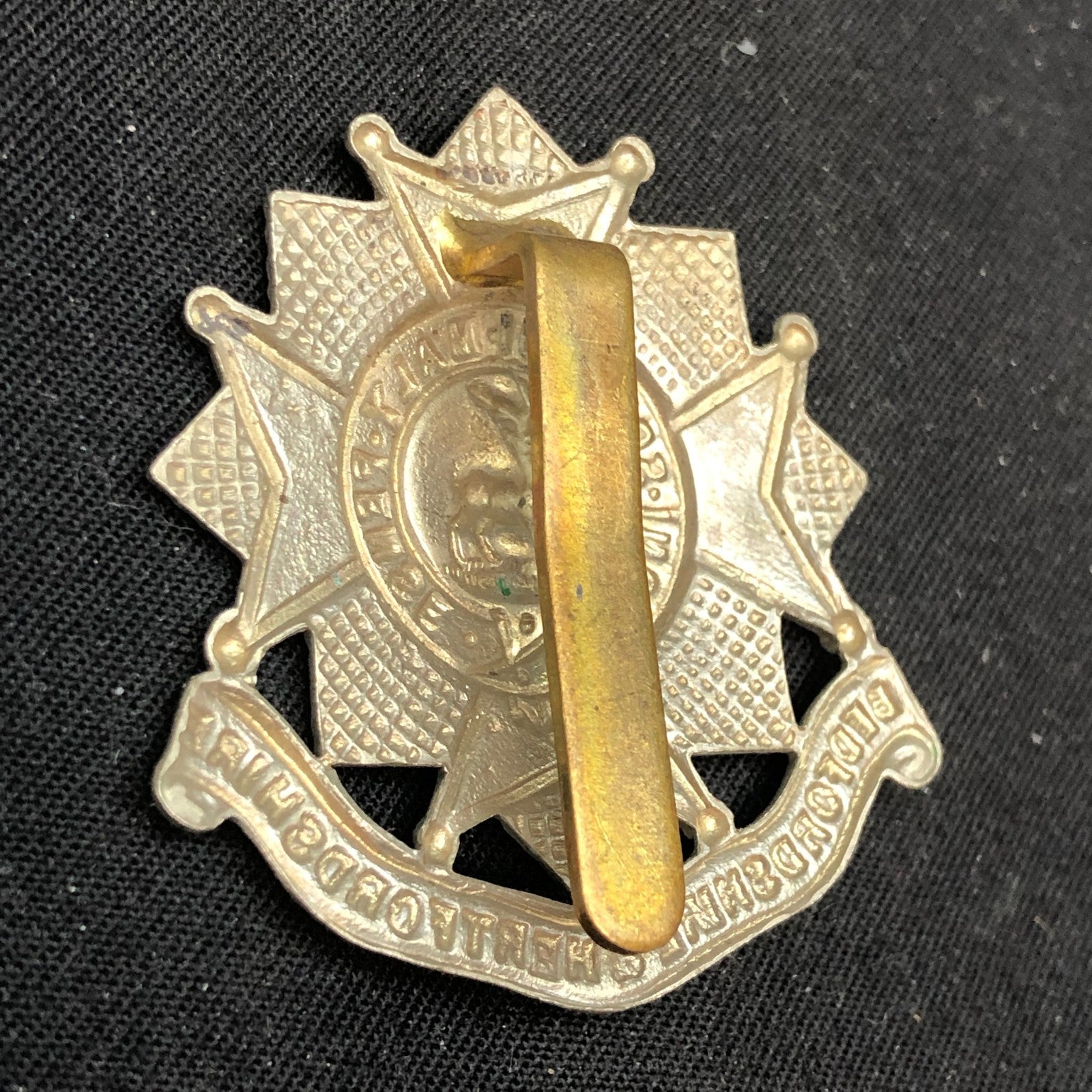 Original WW2 British Army Cap Badge - Ayrshire (Earl of Carrick's Own) Yeomanry - The Militaria Shop