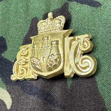 Load image into Gallery viewer, Victorian British Army 1st City of Edinburgh Artillery Volunteers Cap Badge - The Militaria Shop